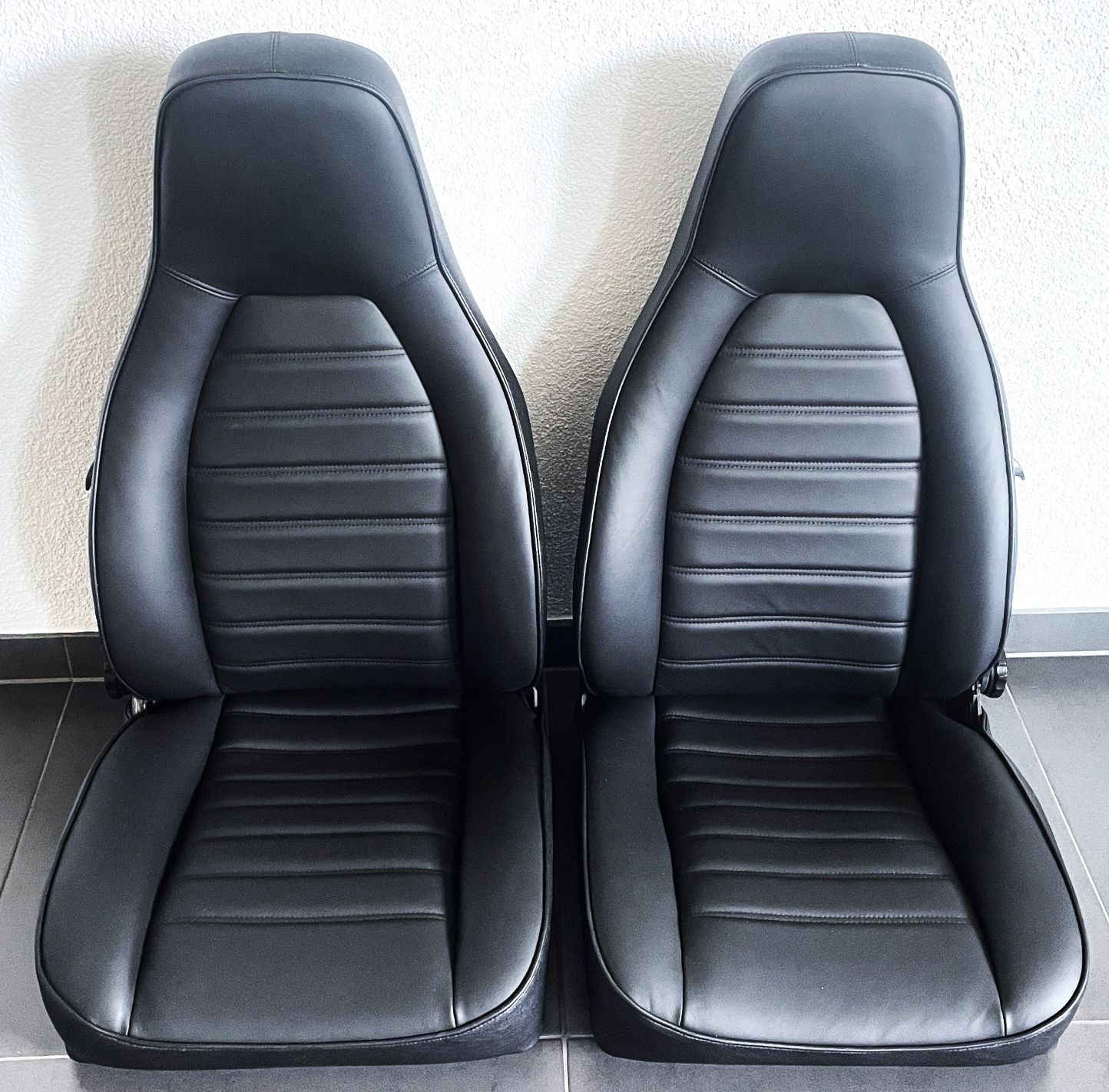 Ledersitze schwarz, passend für Porsche 924 / 944