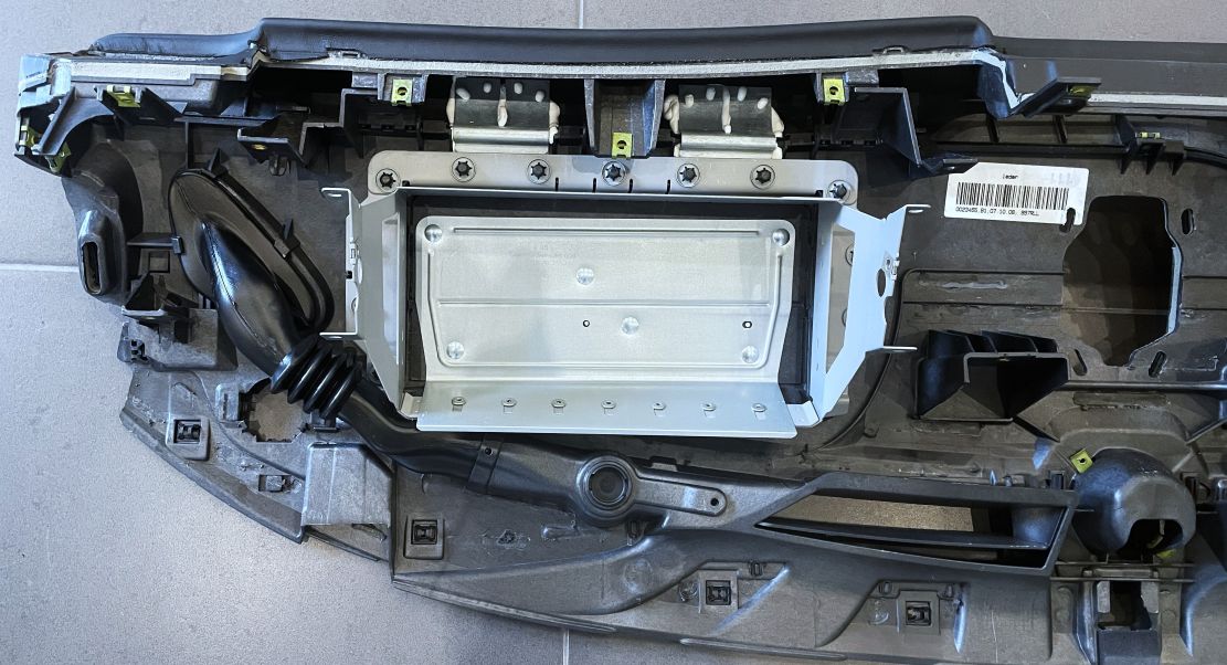 Leder-Armaturenbrett-Oberteil RHD, neuwertig, passend für Porsche 997