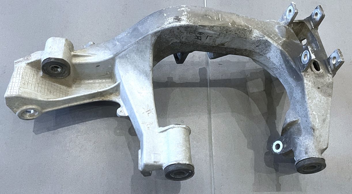 Hinterachs-Seitenteil links, passend für Porsche 996