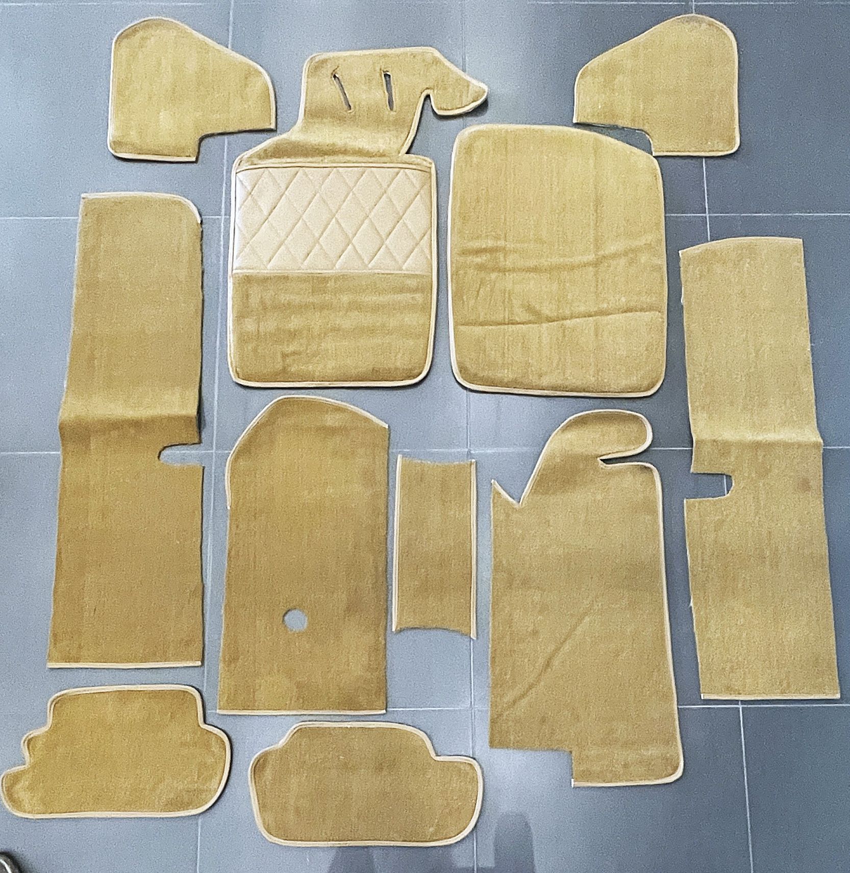 Teppichsatz braun, neu, passend für Porsche 914