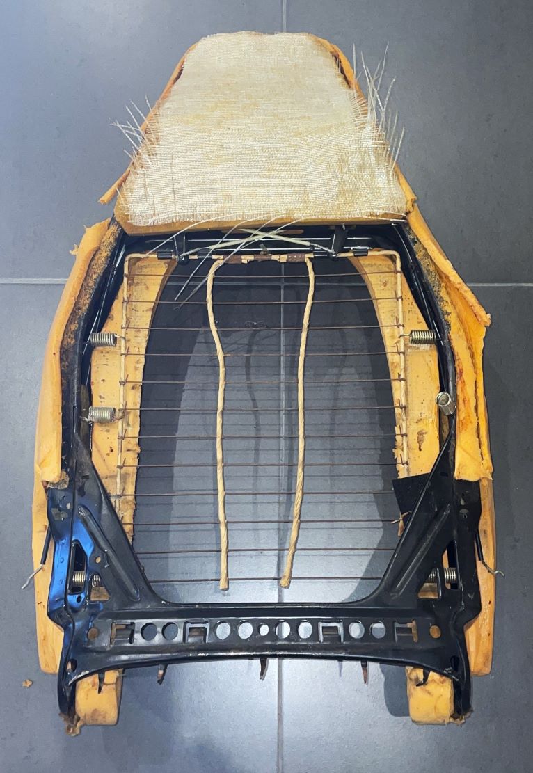 Sitz-Rückenlehne mit Schaumstoff / 2 Züge, passend für Porsche 924 / 944