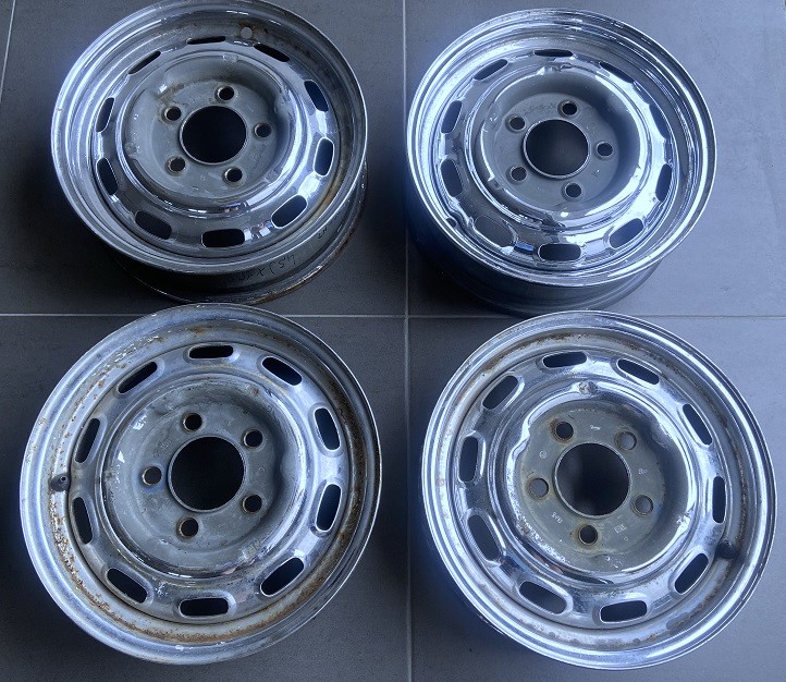 Lemmerz-Stahlfelgen-Satz 4,5 J 15, original, passend für Porsche 911 / 912 / 356