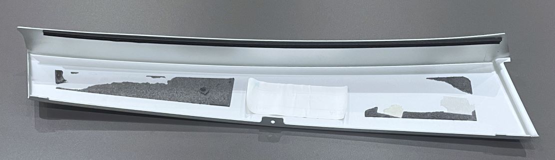 C-Säulen-Aluminium-Blende satin, links, neu, passend für Porsche Cayenne