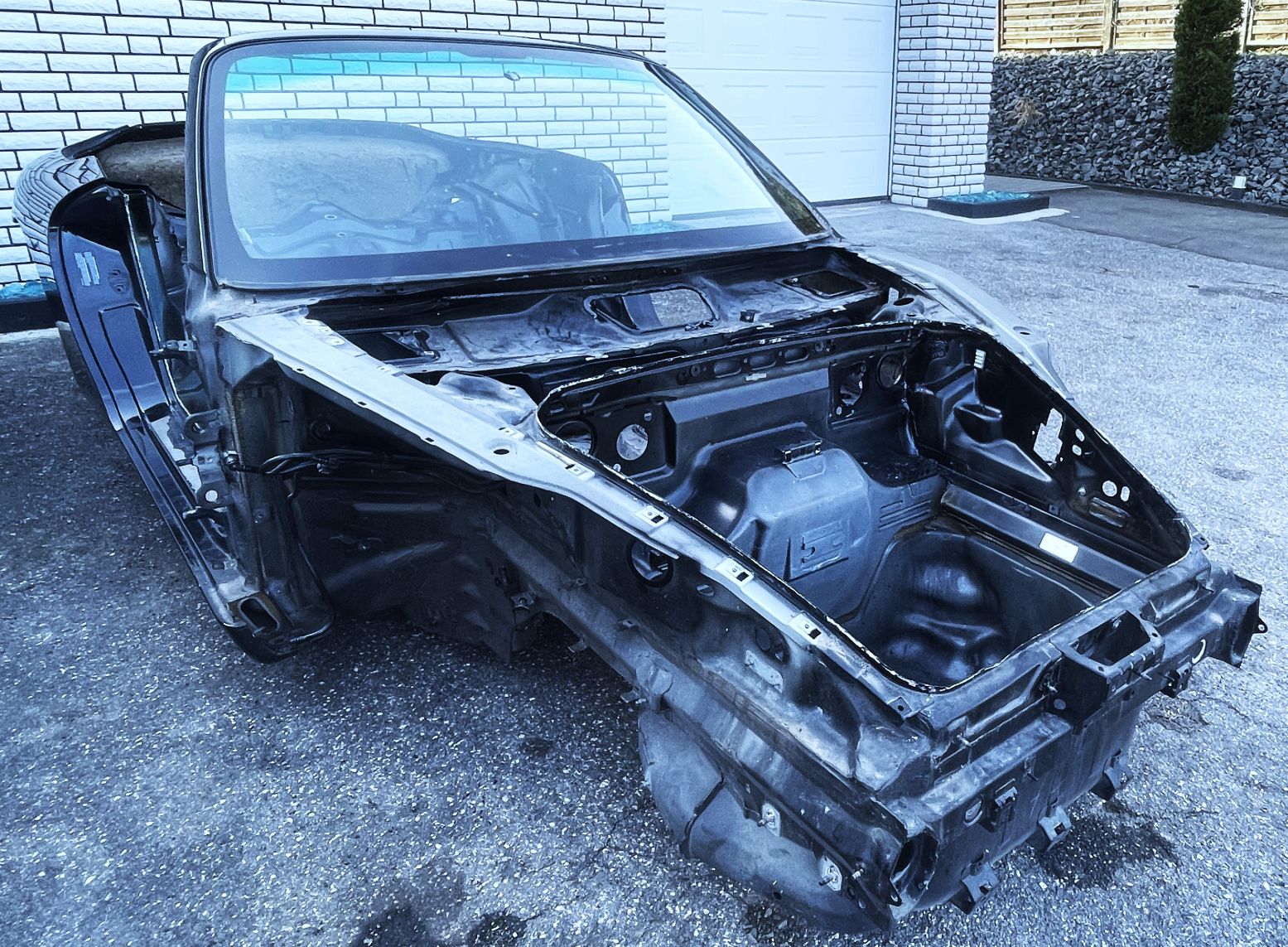 Vorderwagen mit Windschutzscheibenrahmen, passend für Porsche 996