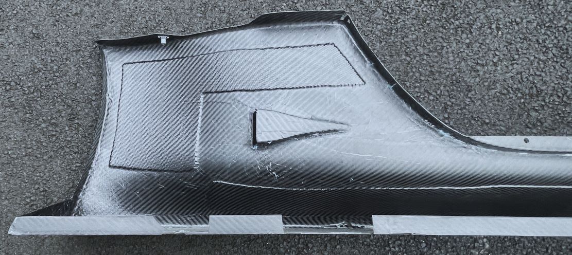 GT1-Carbon / Kohlefaser-Seitenaussenschweller, original, neu, passend für Porsche 993 GT1