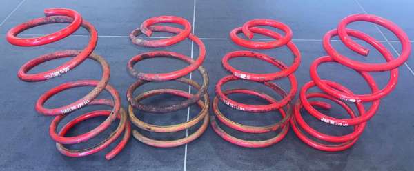 H & R-Tieferlegungsfedern rot, passend für Porsche Boxster 986