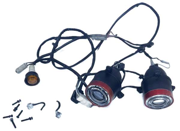 GT1-Rennsport-Scheinwerfer mit Kabelstrang