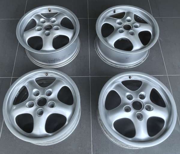 Cupfelgen 7 + 8 J 17, passend für Porsche 993